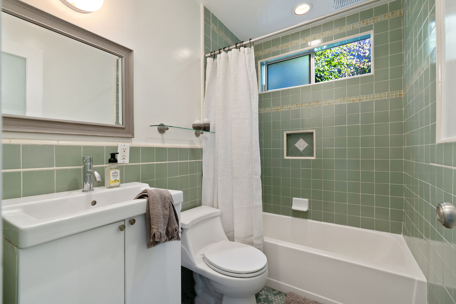 32 N Venice Blvd property photo