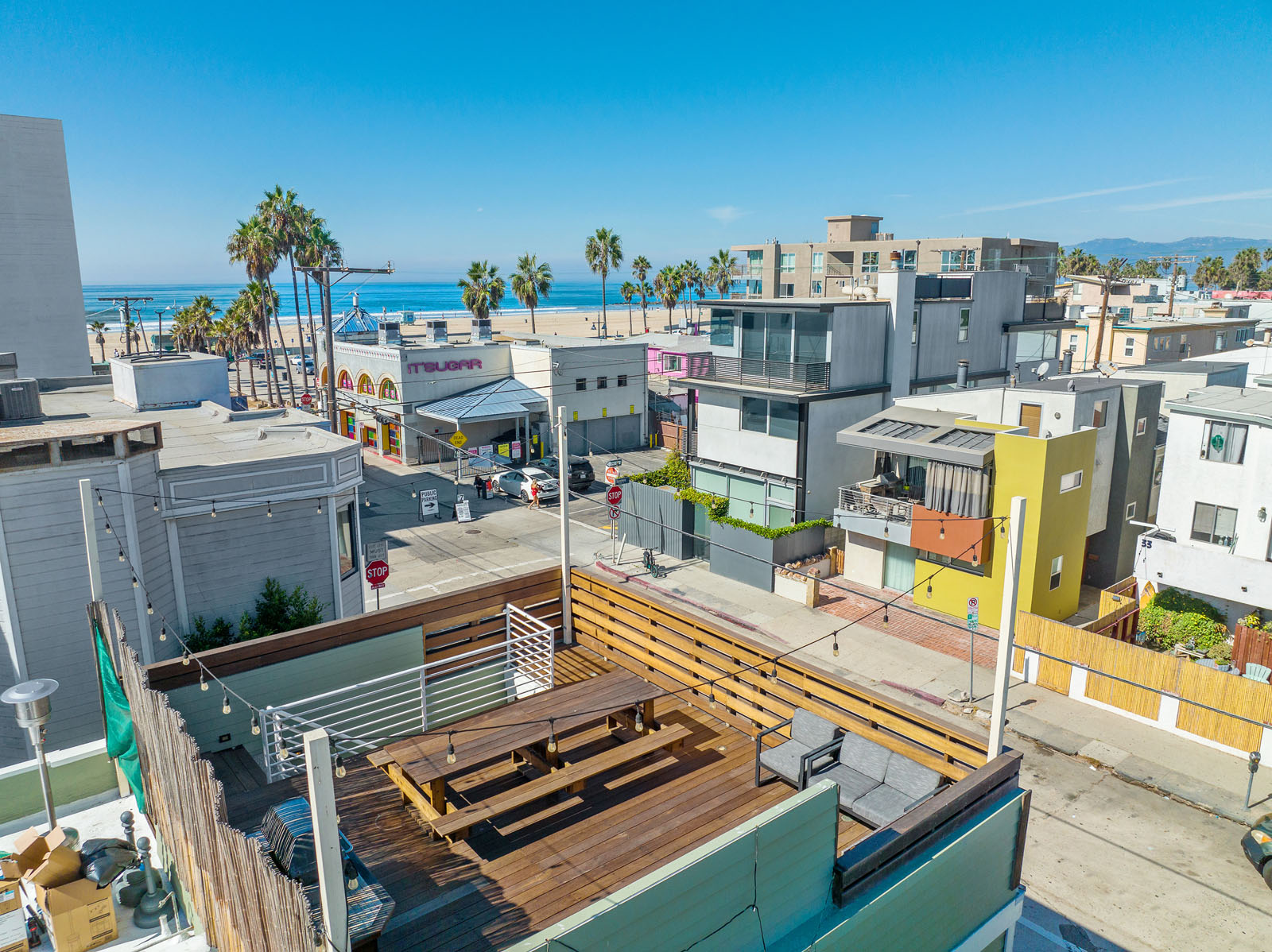 Rooftop ocean view at 32 N Venice Blvd